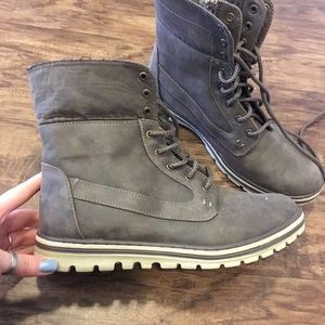 Cliffs by White Mountain Brown Winter Bootie